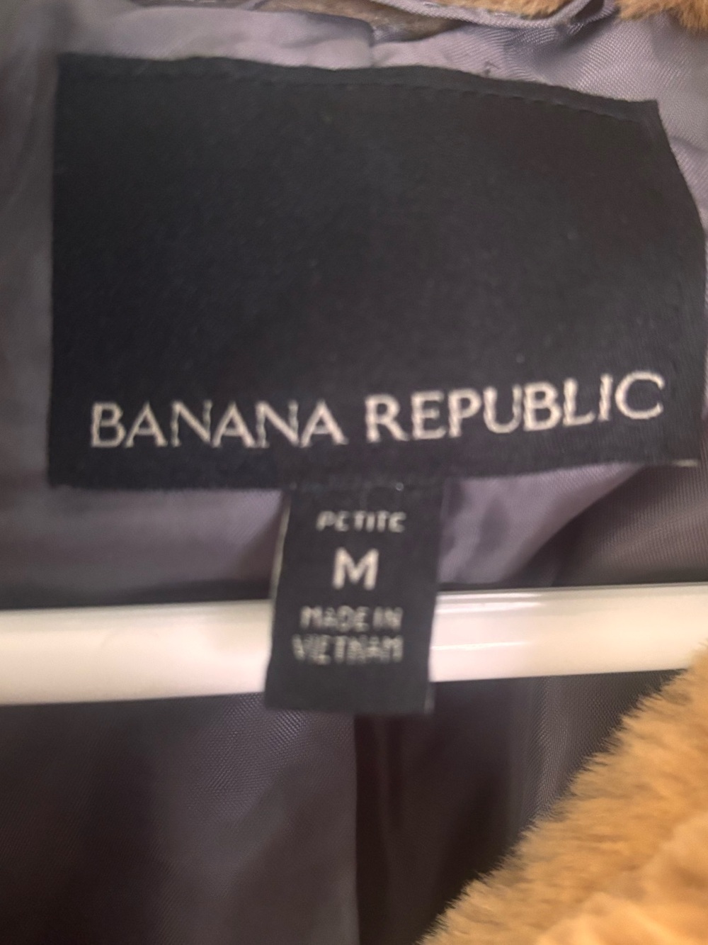 Banana Republic Faux Fur Bomber Jacket Camel SZ Medium petite - Picture 7 of 12